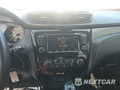 2020 Nissan Rogue Sport S - zdjęcie 11 z 28 - miniatura