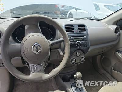 2013 Nissan Versa 1.6 SV - zdjęcie 11 z 32 - miniatura