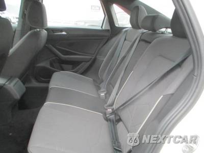 2025 Volkswagen Jetta Sport - zdjęcie 5 z 27 - miniatura
