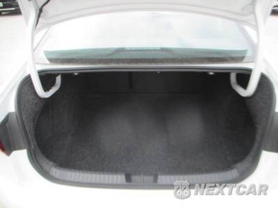 2025 Volkswagen Jetta Sport - zdjęcie 19 z 27 - miniatura