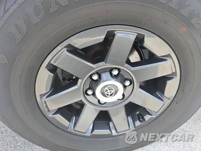 2022 Toyota 4Runner Trail Special Edition - zdjęcie 10 z 22 - miniatura