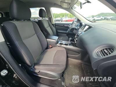 2020 Nissan Pathfinder S - zdjęcie 8 z 29 - miniatura