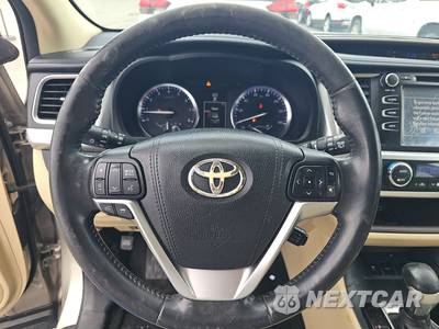 2015 Toyota Highlander XLE - zdjęcie 10 z 35 - miniatura