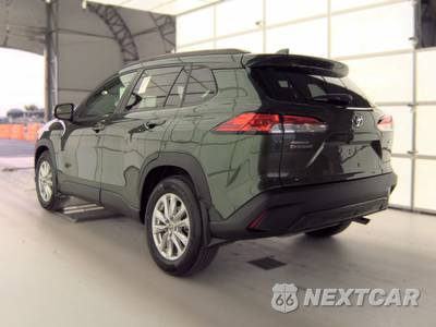 2022 Toyota Corolla Cross LE - zdjęcie 6 z 23 - miniatura