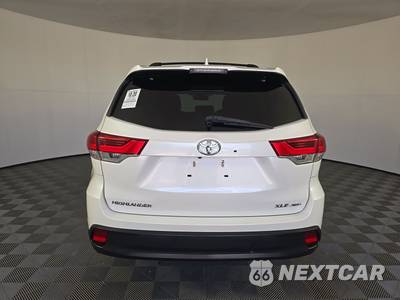 2019 Toyota Highlander XLE - zdjęcie 5 z 18 - miniatura