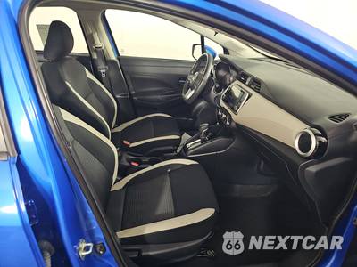2021 Nissan Versa SV - zdjęcie 8 z 17 - miniatura