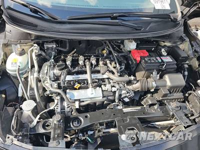 2024 Nissan Versa SV - zdjęcie 15 z 17 - miniatura