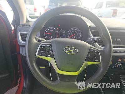 2020 Hyundai Accent SE - zdjęcie 10 z 28 - miniatura