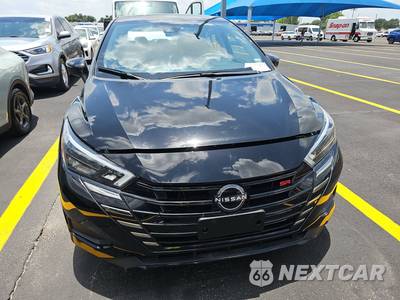 2025 Nissan Versa SR - zdjęcie 2 z 22 - miniatura