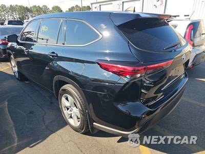 2022 Toyota Highlander LE - zdjęcie 6 z 20 - miniatura
