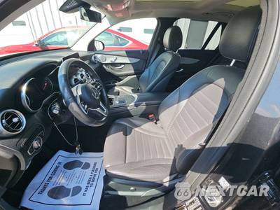 2021 Mercedes-Benz GLC 300 4MATIC - zdjęcie 7 z 17 - miniatura