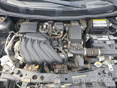 2017 Nissan Versa Sedan SV - zdjęcie 15 z 30 - miniatura