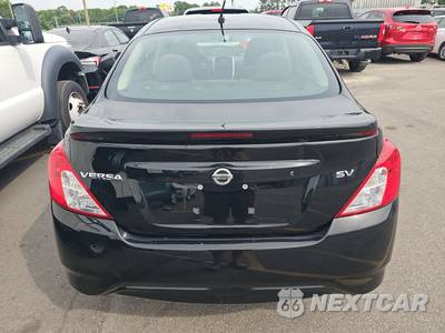 2017 Nissan Versa Sedan SV - zdjęcie 5 z 30 - miniatura