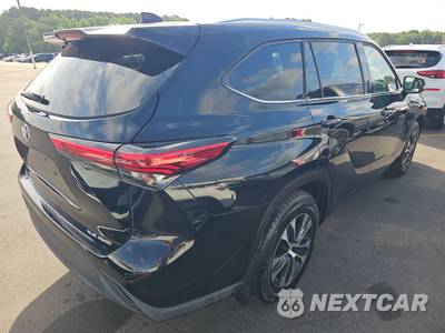 2021 Toyota Highlander XLE - zdjęcie 4 z 23 - miniatura