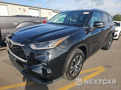 2021 Toyota Highlander XLE - zdjęcie 1 z 23 - miniatura