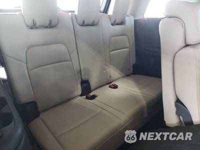 2026 Nissan Pathfinder SL - zdjęcie 14 z 26 - miniatura