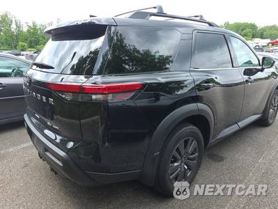 2023 Nissan Pathfinder SV - zdjęcie 4 z 26 - miniatura