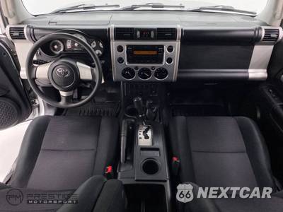 2008 Toyota FJ Cruiser w/Rear Doors - zdjęcie 19 z 50 - miniatura
