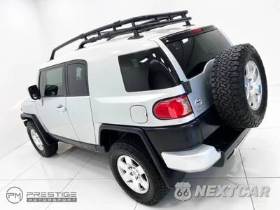 2008 Toyota FJ Cruiser w/Rear Doors - zdjęcie 26 z 50 - miniatura