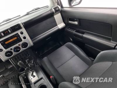 2008 Toyota FJ Cruiser w/Rear Doors - zdjęcie 44 z 50 - miniatura