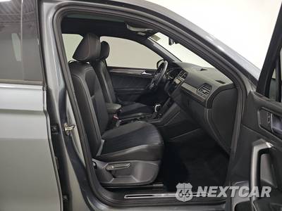 2022 Volkswagen Tiguan SE R-Line Black - zdjęcie 8 z 28 - miniatura