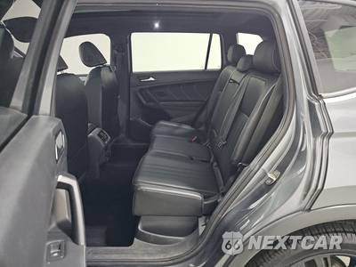 2022 Volkswagen Tiguan SE R-Line Black - zdjęcie 13 z 28 - miniatura