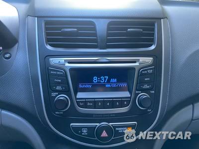 2015 Hyundai Accent GLS Sedan - zdjęcie 41 z 50 - miniatura