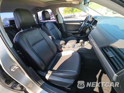 2019 Volkswagen Jetta SE - zdjęcie 8 z 17 - miniatura
