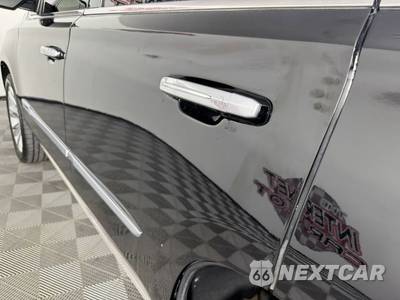 2016 Cadillac Escalade Platinum 1SD - zdjęcie 27 z 50 - miniatura