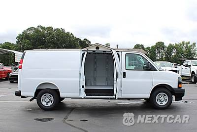 2025 Chevrolet Express 3500 Cargo Van 1WT 155.0" WB - zdjęcie 8 z 50 - miniatura