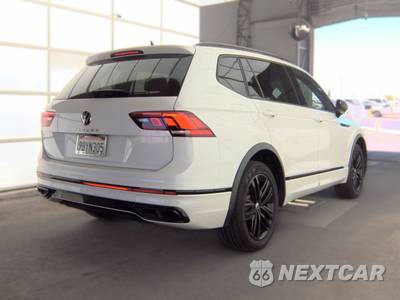 2022 Volkswagen Tiguan SE R-Line Black - zdjęcie 4 z 24 - miniatura