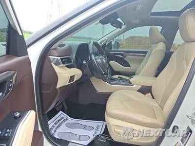 2020 Toyota Highlander Limited - zdjęcie 13 z 24 - miniatura
