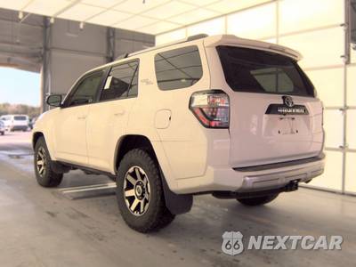 2018 Toyota 4Runner TRD Off-Road Premium - zdjęcie 6 z 19 - miniatura