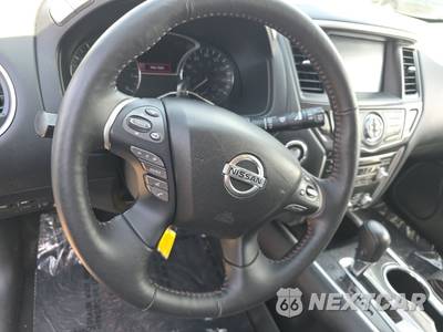 2020 Nissan Pathfinder SL - zdjęcie 10 z 26 - miniatura