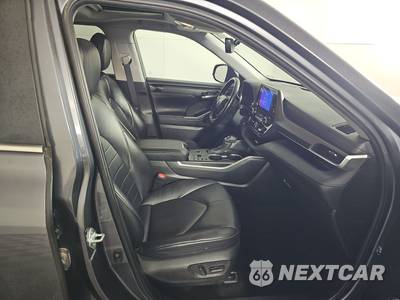 2023 Toyota Highlander XLE - zdjęcie 8 z 22 - miniatura