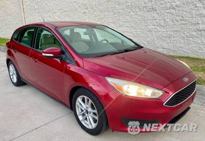 2017 Ford Focus SE Hatchback - zdjęcie 6 z 27 - miniatura