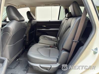 2024 Toyota Grand Highlander XLE - zdjęcie 40 z 48 - miniatura