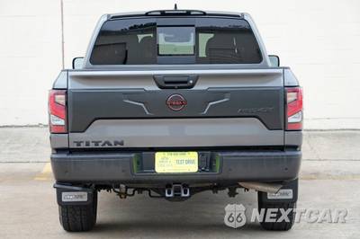 2024 Nissan TITAN PRO-4X Crew Cab Short Bed - zdjęcie 45 z 48 - miniatura