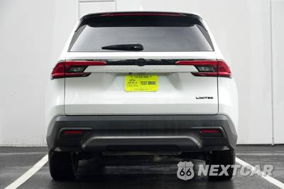 2024 Toyota Grand Highlander Limited - zdjęcie 9 z 48 - miniatura