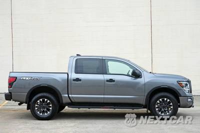2024 Nissan TITAN PRO-4X Crew Cab Short Bed - zdjęcie 47 z 48 - miniatura
