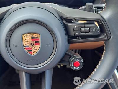 2025 Porsche 911 Carrera GTS - zdjęcie 21 z 48 - miniatura