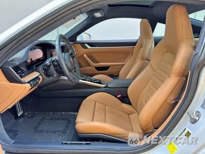 2025 Porsche 911 Carrera GTS - zdjęcie 15 z 48 - miniatura
