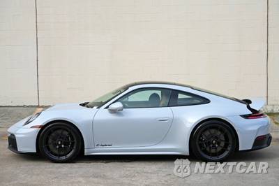 2025 Porsche 911 Carrera GTS - zdjęcie 47 z 48 - miniatura