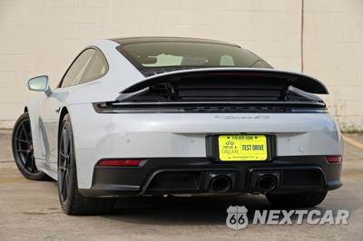 2025 Porsche 911 Carrera GTS - zdjęcie 4 z 48 - miniatura