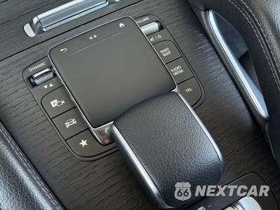 2023 Mercedes-Benz GLS 580 4MATIC - zdjęcie 34 z 48 - miniatura