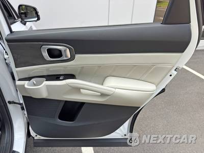 2025 Kia Sorento X-Line SX - zdjęcie 44 z 48 - miniatura