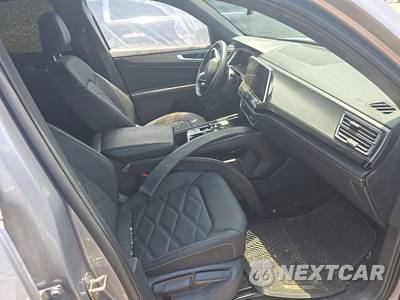 2024 Volkswagen Atlas Cross Sport 2.0T SE w/Technology - zdjęcie 8 z 33 - miniatura