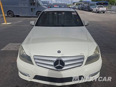 2012 Mercedes-Benz C 300 4MATIC Sedan - zdjęcie 2 z 30 - miniatura
