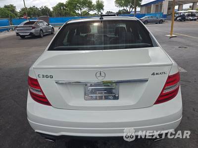 2012 Mercedes-Benz C 300 4MATIC Sedan - zdjęcie 5 z 30 - miniatura