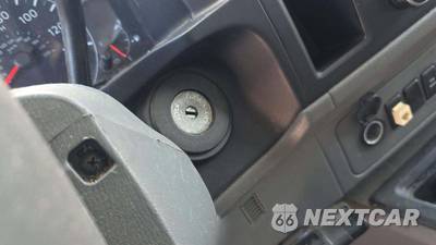 2017 Nissan NV3500 HD Passenger S 146.1" WB - zdjęcie 33 z 39 - miniatura